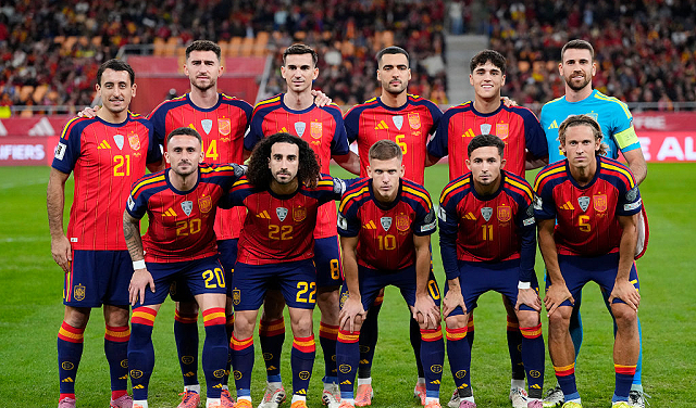 إسبانيا تدخل المونديال بقائمة تاريخية خالية من لاعبي ريال مدريد