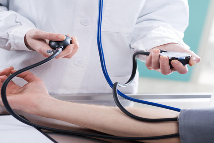  قافلة طبية متعددة التخصصات تقدم خدماتها لأكثر من 2900 مستفيد بإقليم طاطا