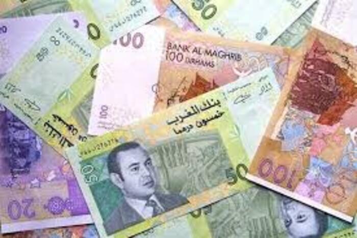 صرف أهم العملات مقابل الدرهم بالمغرب
